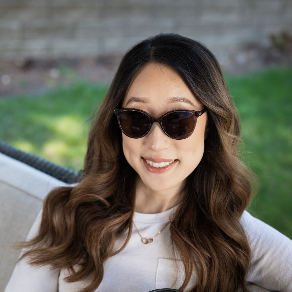 #color_Caribbean Conch with Tan Polarized Lenses