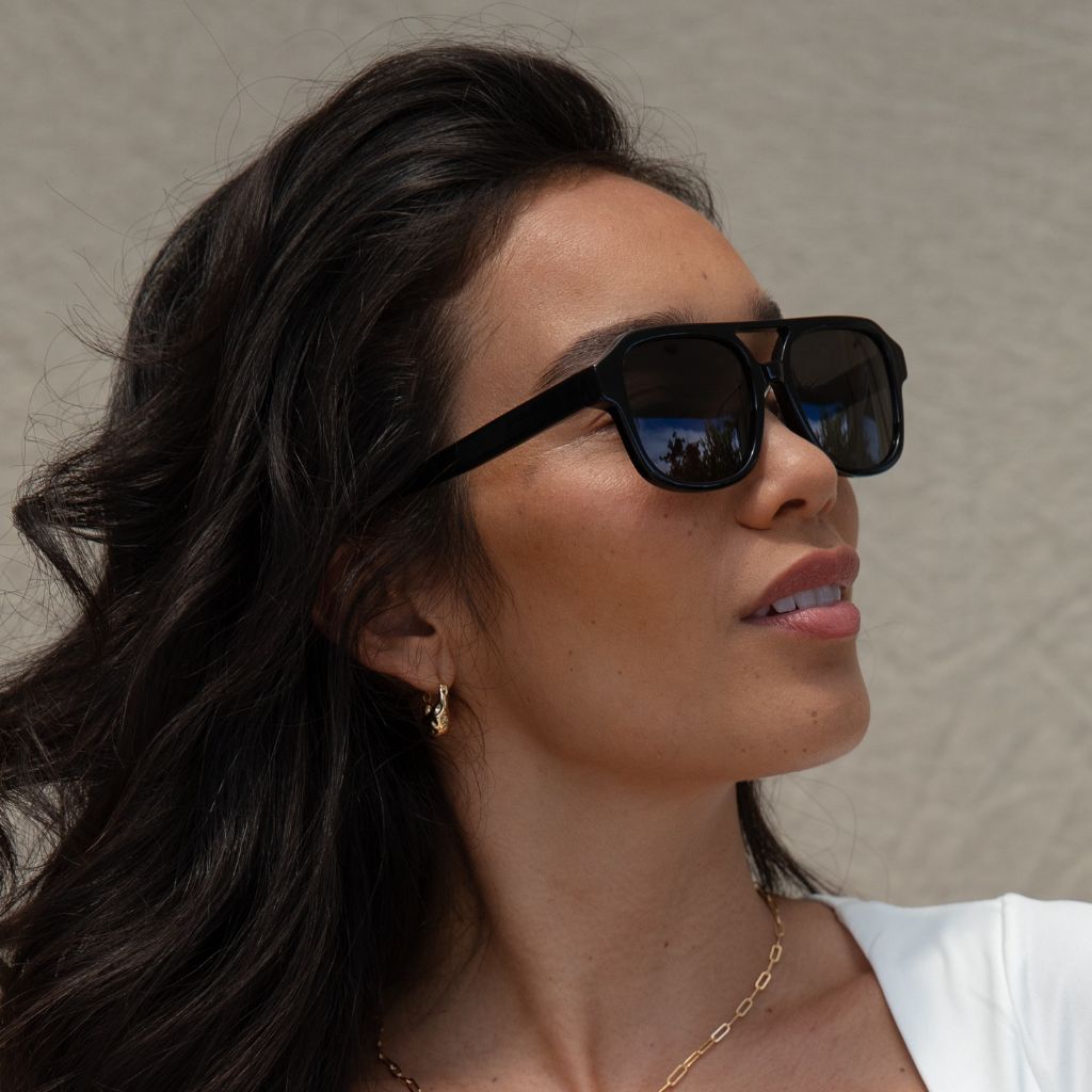 #color_Black Lava with Polarized Gray Lenses