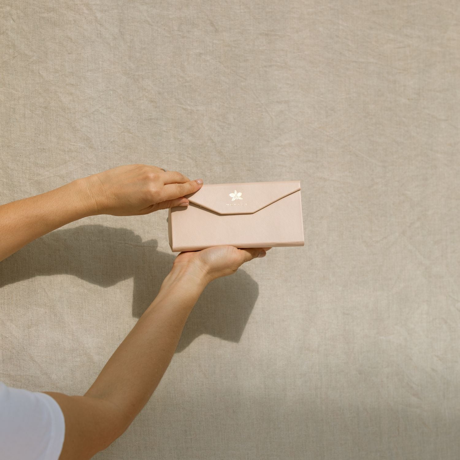 Vegan Leather Collapsible Case in Sand