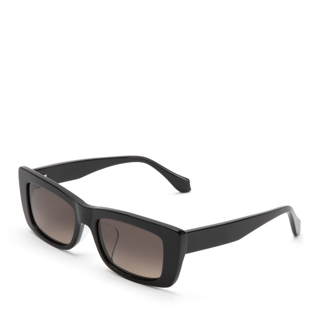 #color_Black Lava with Polarized Gray Gradient Lenses