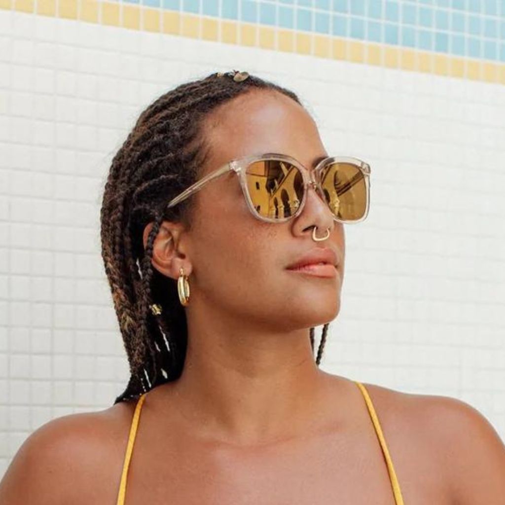 visible:Brennan has an oval face, med nose bridge and face width, deep skin with warm undertones:black #color_Lychee Soda with Gold Mirrored Lens
